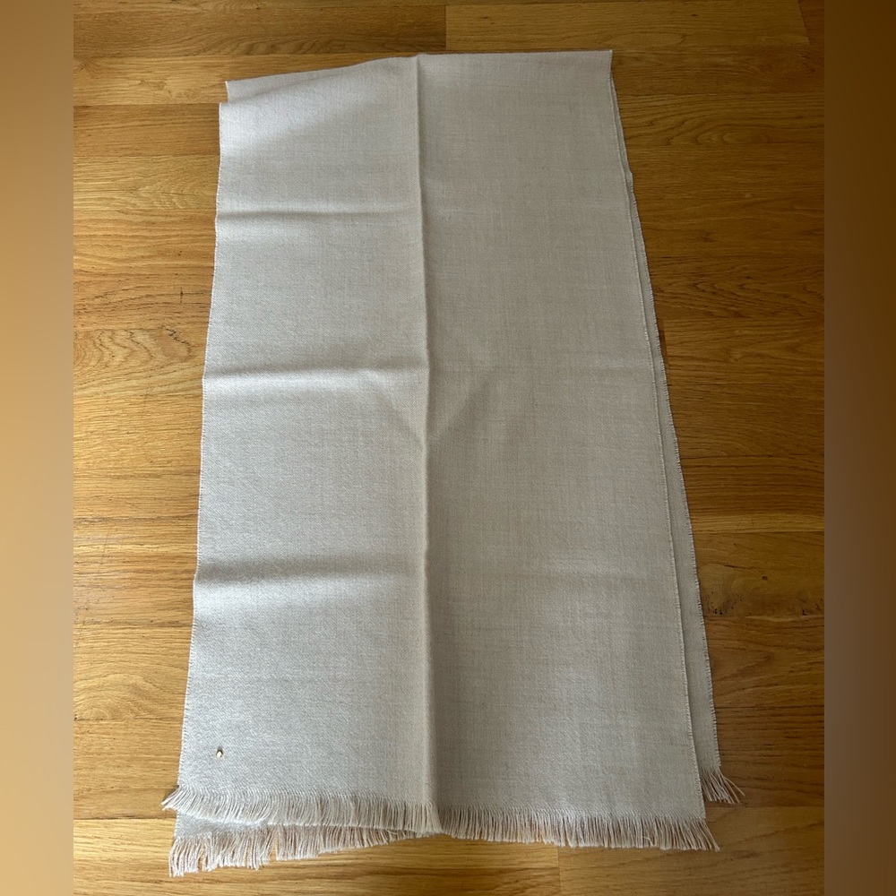 CUYANA Elegant Tan Scarf